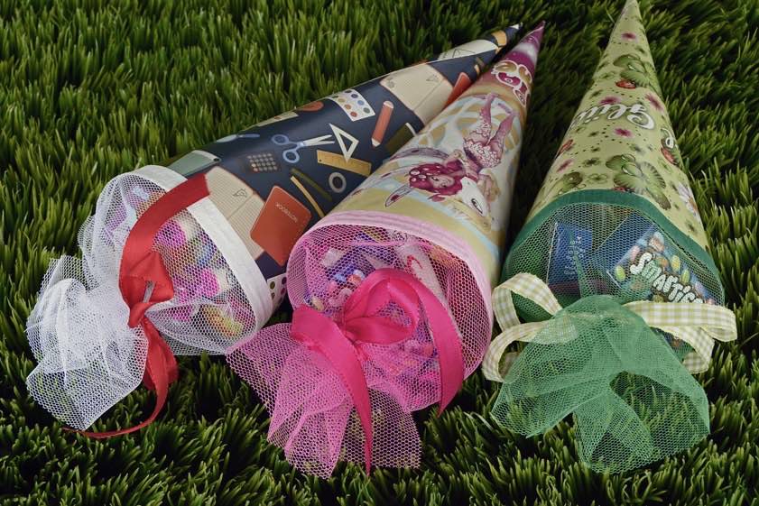 Le cornet de sucre offert aux enfants par les parents pour marquer l'entrée à l'école primaire.