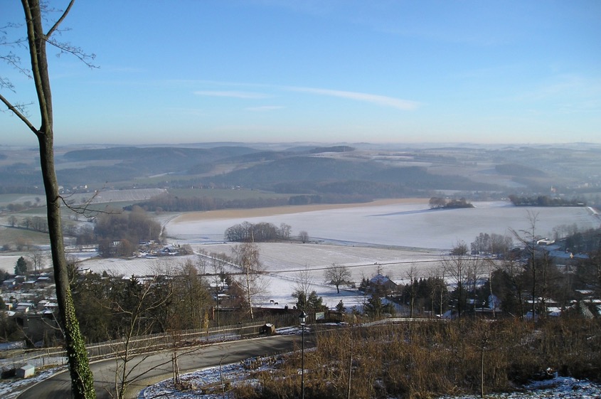 Retour vers l'enfance: vue sur la plaine depuis le château de chasse d'Augustusburg, Saxe.